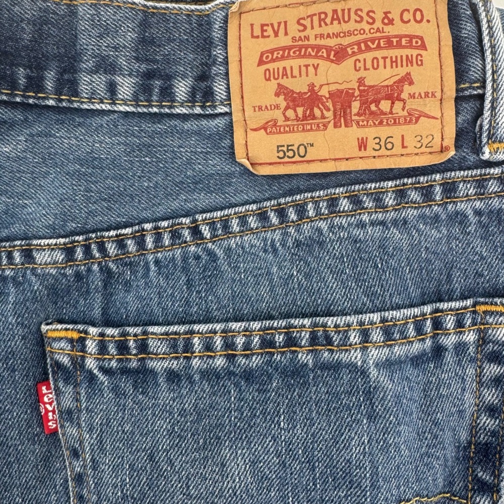 Levi Strauss 550 Relaxed Fit Mens Jeans W36 L32 Blue Denim Comfy Casual Workwear